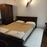 Horlog Castle 3*