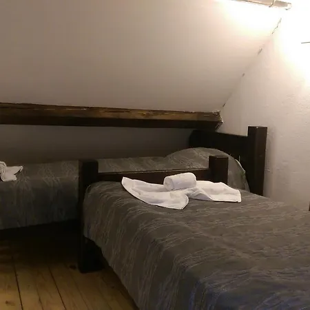 Horlog Castle 3*